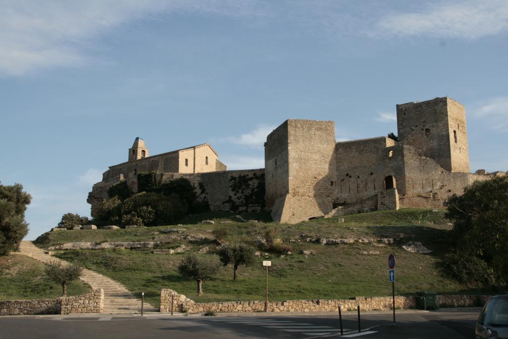The Originals City, Hotel Azur, Fos-Sur-Mer Buitenkant foto