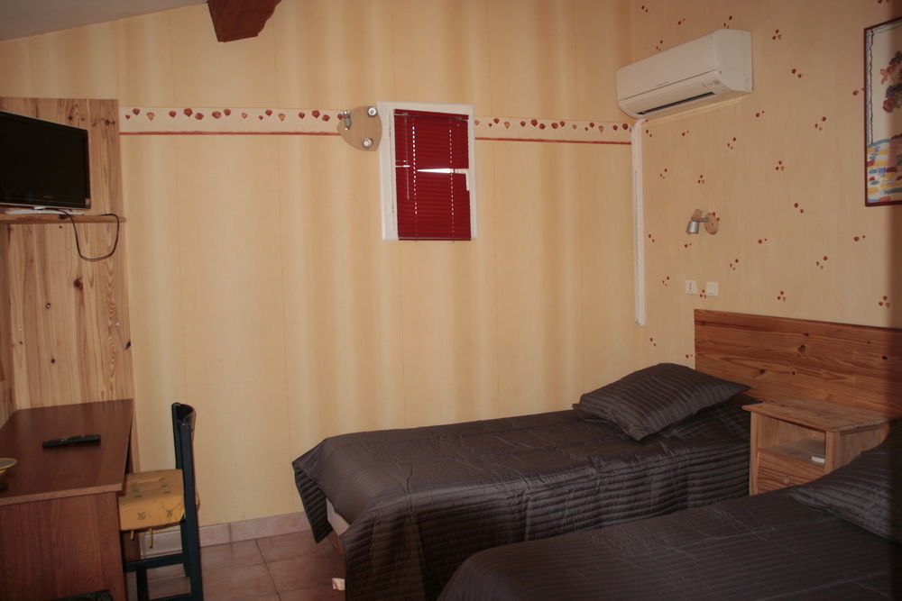 The Originals City, Hotel Azur, Fos-Sur-Mer Buitenkant foto